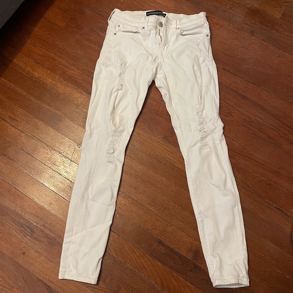 White express mid rise jean.  Size 4R.  Great condition